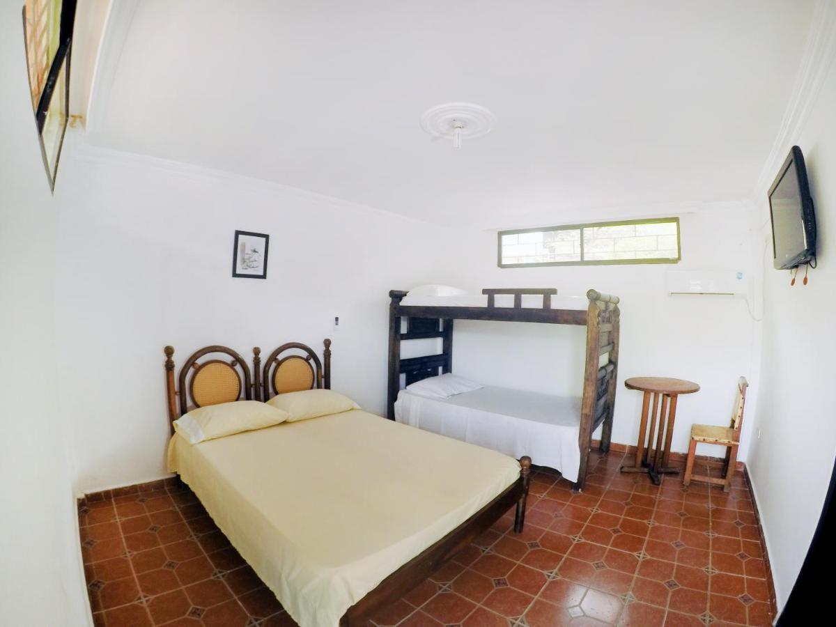 Hostal Dumbira Taganga Exterior foto